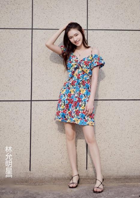 90后明星同款,揭秘当红偶像的时尚密码