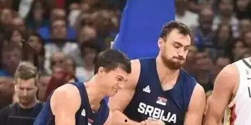 打球明星受伤图片,伤痛与坚持的见证