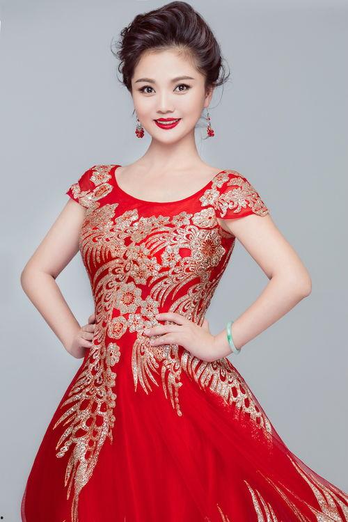 杨丹妮是明星吗,闪耀星途的璀璨新星