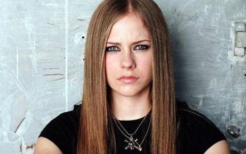 2015年死亡的明星,缅怀那些陨落星辰，永恒的星光记忆