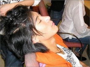 睡觉带耳塞的明星,睡眠神器——耳塞背后的秘密生活